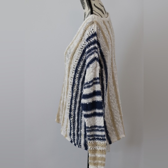 Beige blue and white Natural Reflections knit sweatshirt - Picture 2 of 7